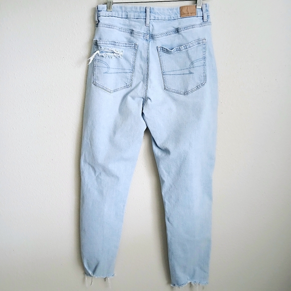 American Eagle Outfitters Light Blue Distressed Jeans - Picture 2 of 12